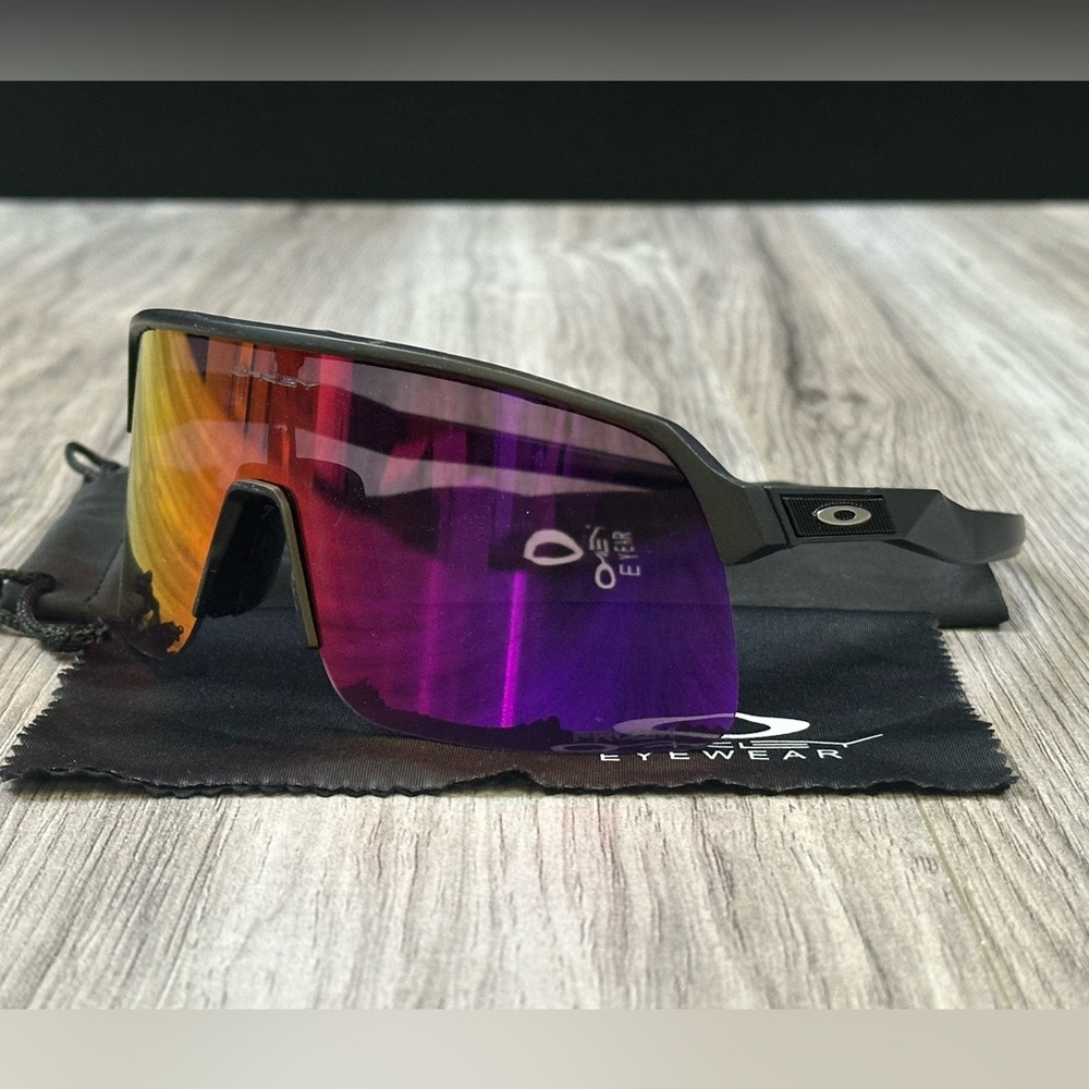Oakley Sutro Lite Matte Black Frame PRIZM Lens Road Sunglasses  Pre Owned